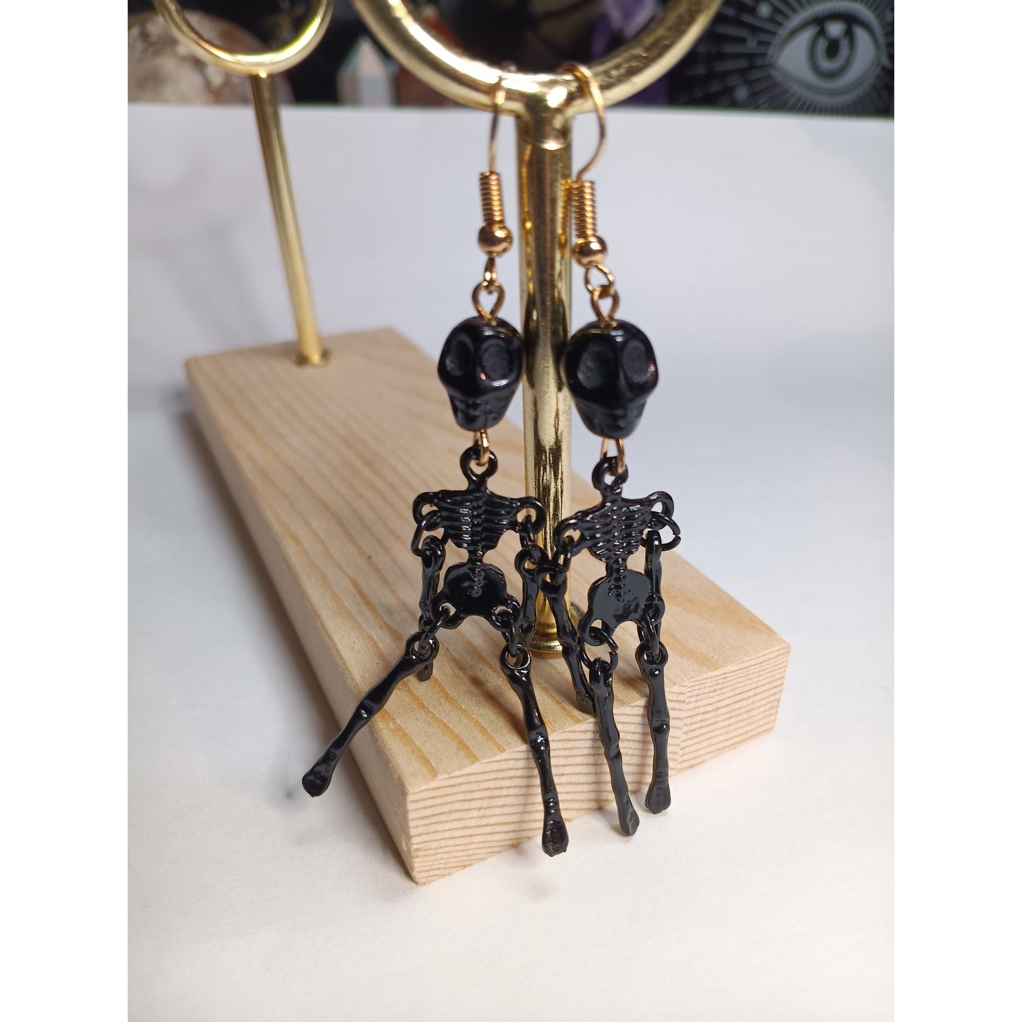 Moveable Skeleton Dangle Earrings – Black or White Resin & Metal
