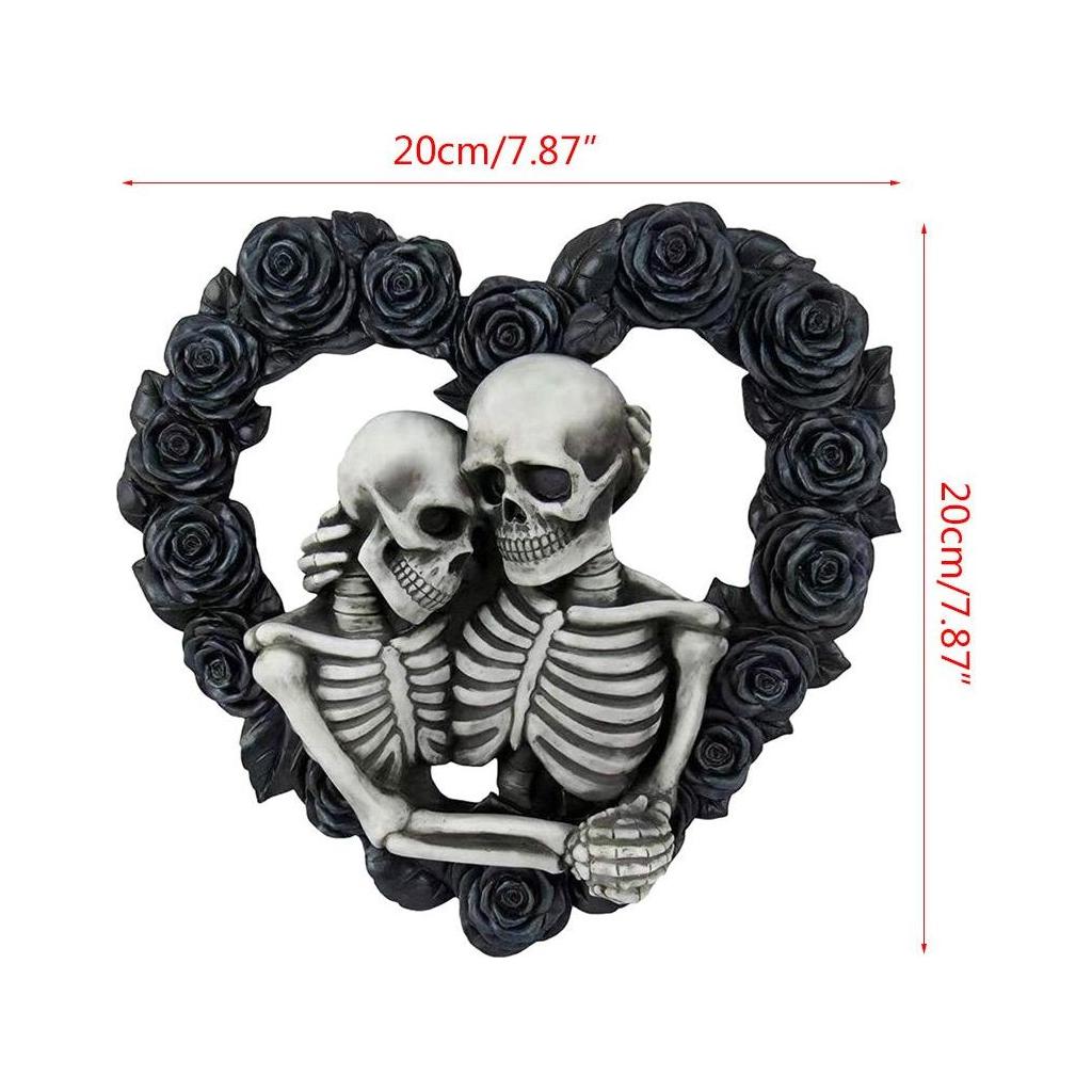 Skeleton Couple Heart-Shaped Wall Hanging – Gothic Love Decor with Black Roses