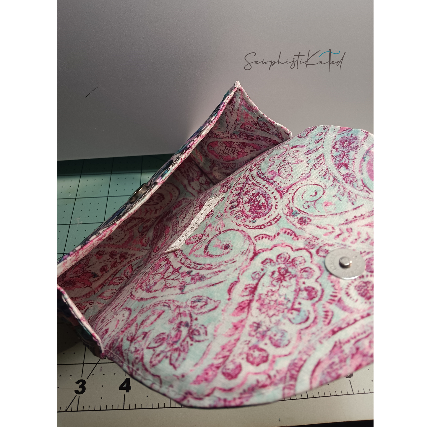 Mystic Pink Tarot Deck Case – Structured Witchy Card & Guidebook Holder